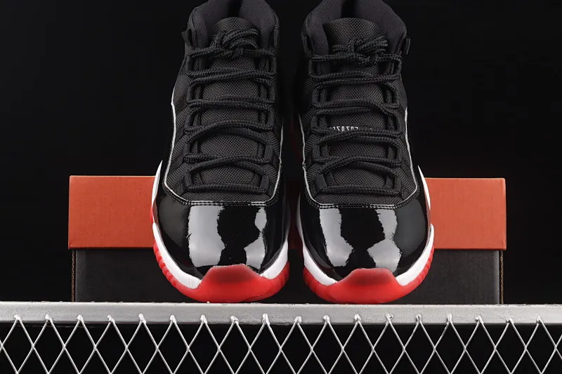 All categories Air Jordan Jordan series basketball shoes Air Jordan 11 F version Air Jordan 11 "Bred" AJ11 Joe 11 patent leather black and red first year replica high-top basketball shoes 378037-061